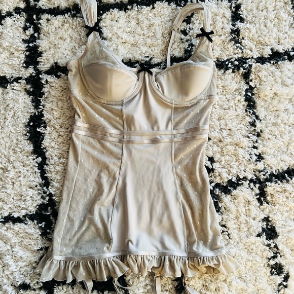 NWT Victoria Secret Lingerie Size 34C - Picture 1 of 11